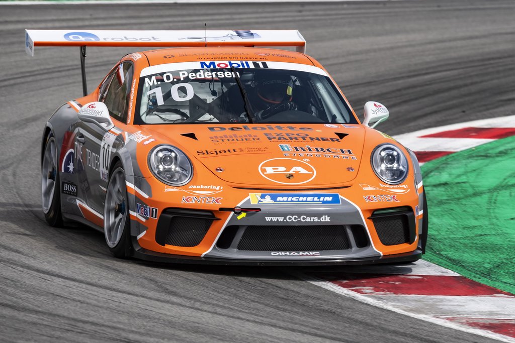Efter en række test er Mikkel O. Pedersen nu klar til det første løb i sin nye Porsche